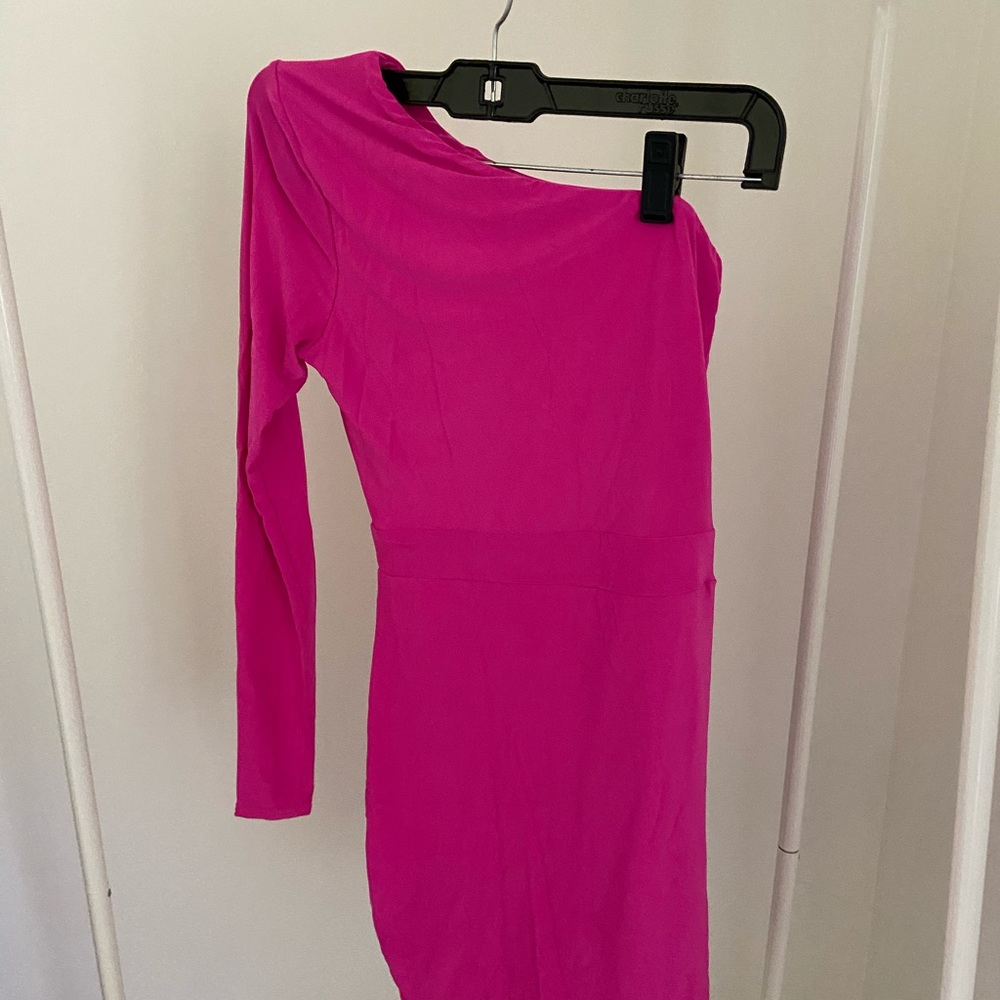 Dress - Picture 2 of 4